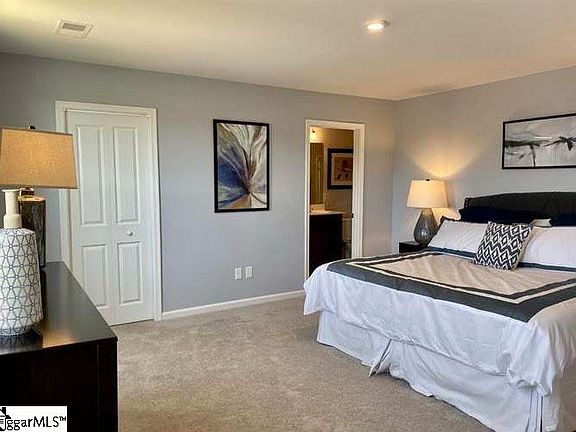 4th image of 4 Castlebrook Dr