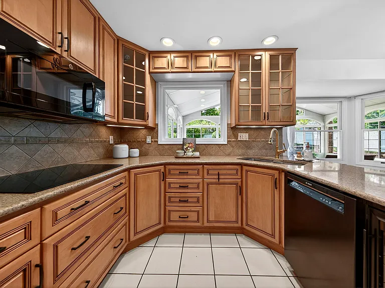 2019 Cedarmill Dr — Photo 8