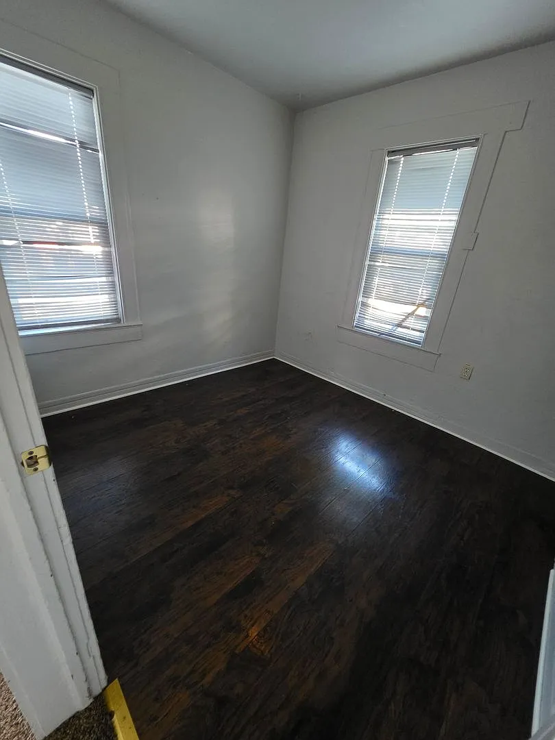 Fourth Avenue Six-Plex — Photo 4
