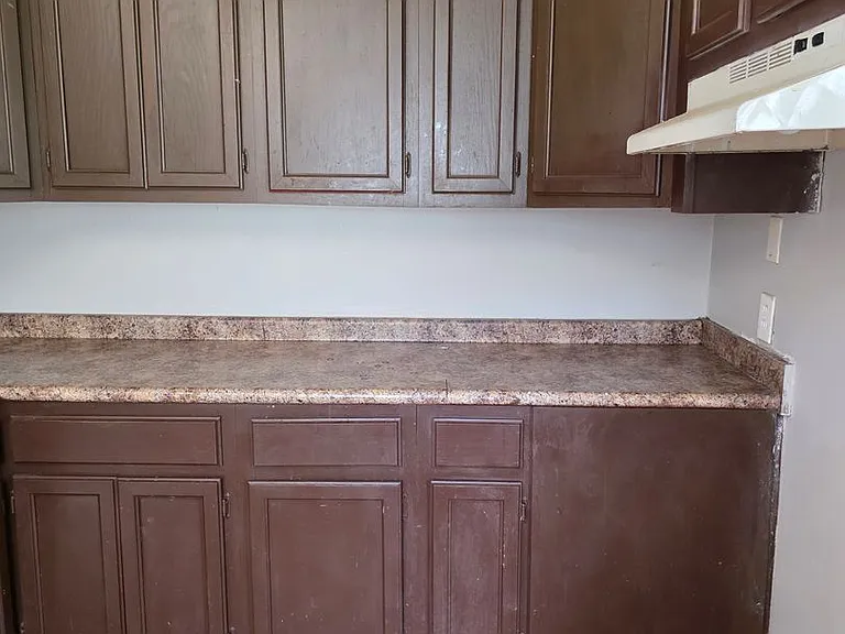 1808 Scottwood St — Photo 5