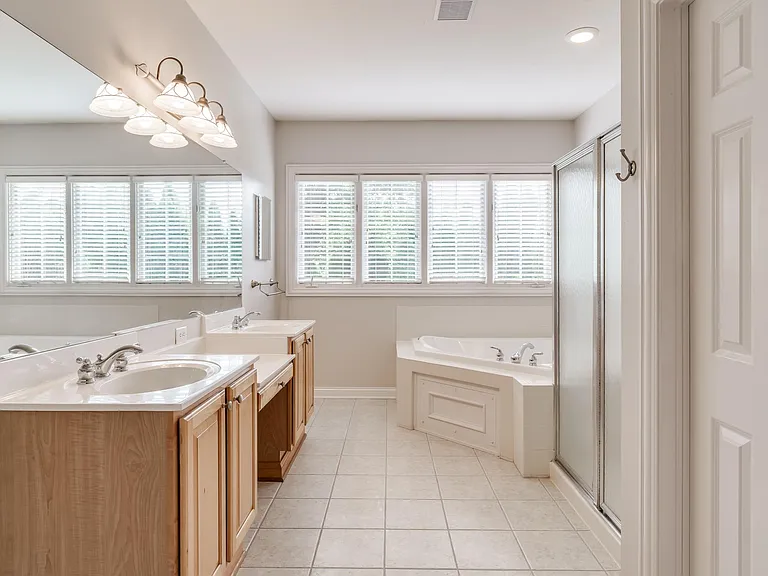 6237 Muirloch Ct S — Photo 24