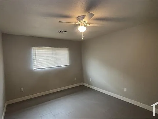 2215 Stewart Ave #B — Photo 4