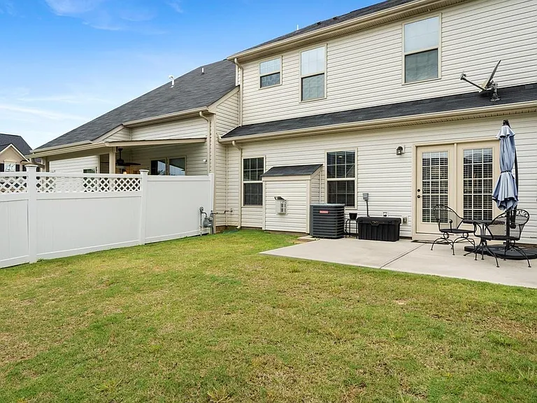 102 Middleby Way — Photo 8