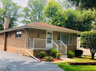 203 Spring St, Willow Springs, IL 60480