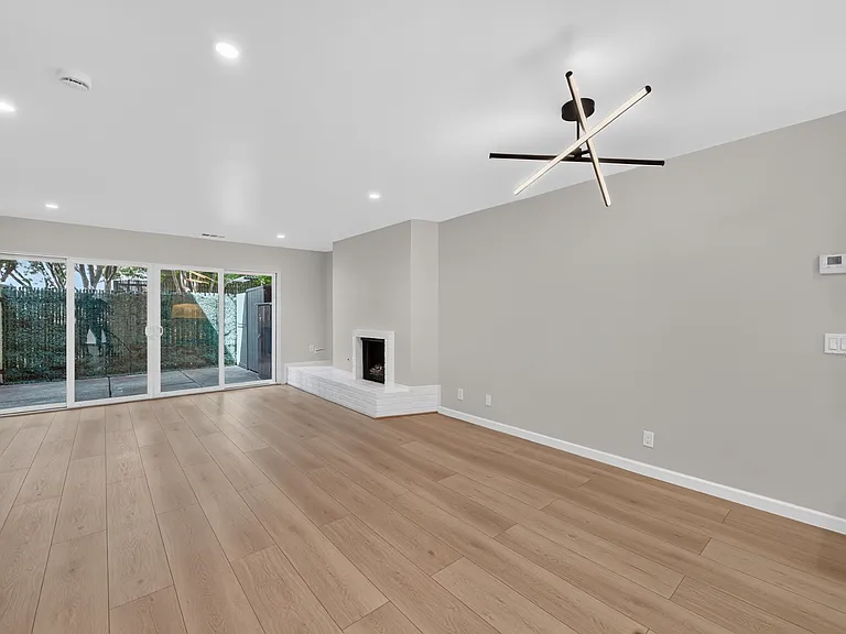 827 N Humboldt St — Photo 7