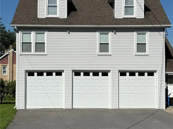 174 Wood St, Nazareth, PA 18064