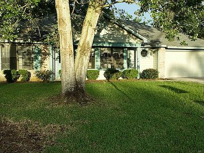 2nd image of 4575 Longleaf Ct