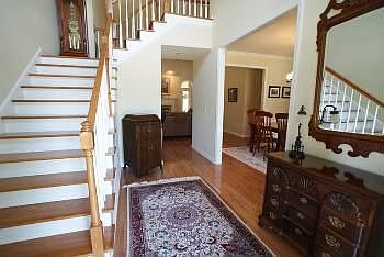 4th image of 100 Old Mansion Ln