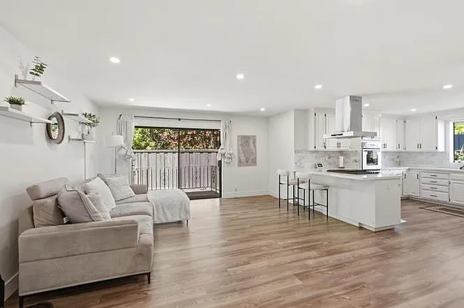 4206 Huntington St — Photo 5