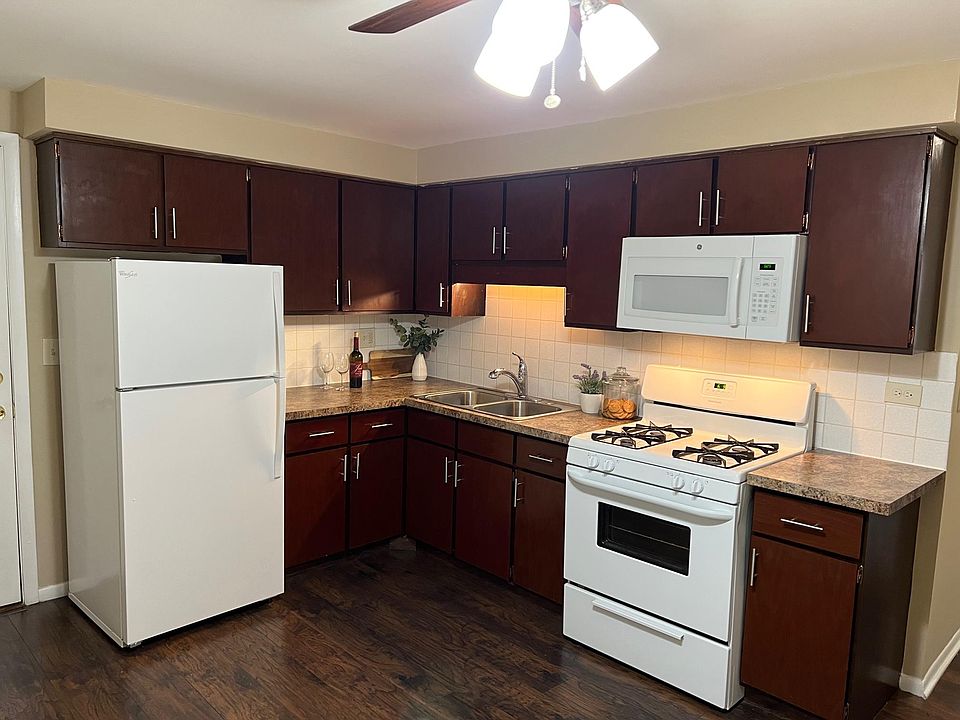 1st image of 1475 Ashland Ave APT 1S