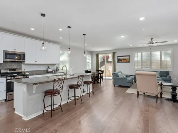 17976 Cloudberry Dr, San Bernardino, CA 92407