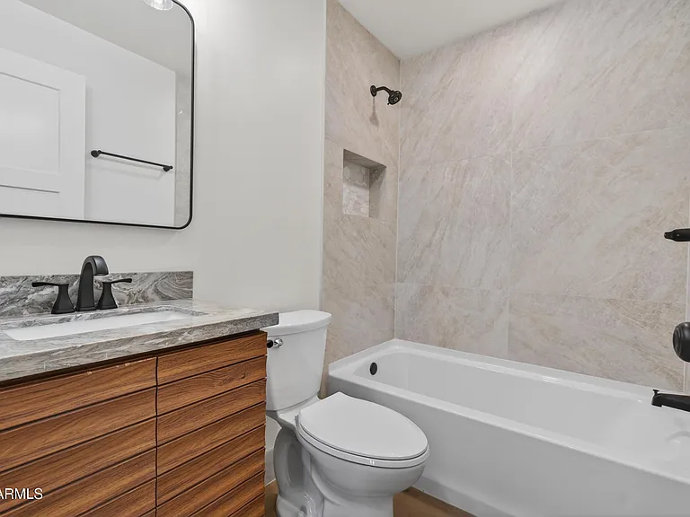 5407 W Holly St — Photo 30