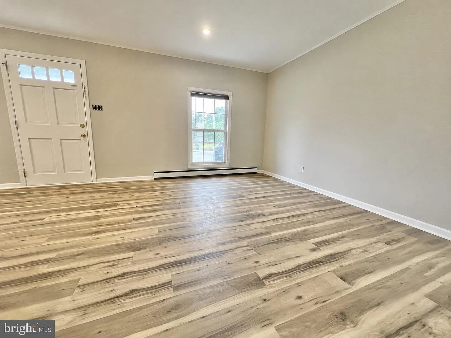 3 bed, 2.0 bath, 2150 sqft, $2,250 — Photo 4