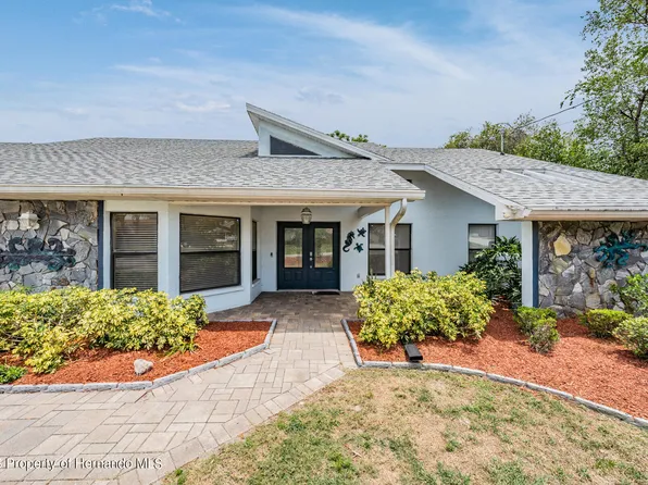 358 Hampshire Ave, Spring Hill, FL 34606