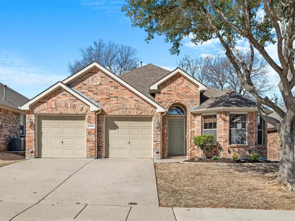 15725 Wheelhorse Trl, Roanoke, TX 76262
