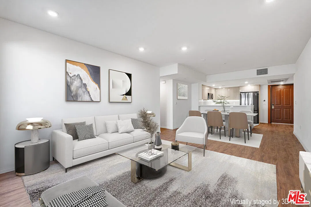 3 bed, 3.0 bath, 1400 sqft, $4,000 — Photo 1