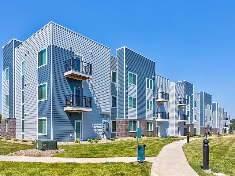 Lofts at Fox Ridge — Photo 8