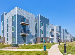 Lofts at Fox Ridge, Raymore, MO 64083