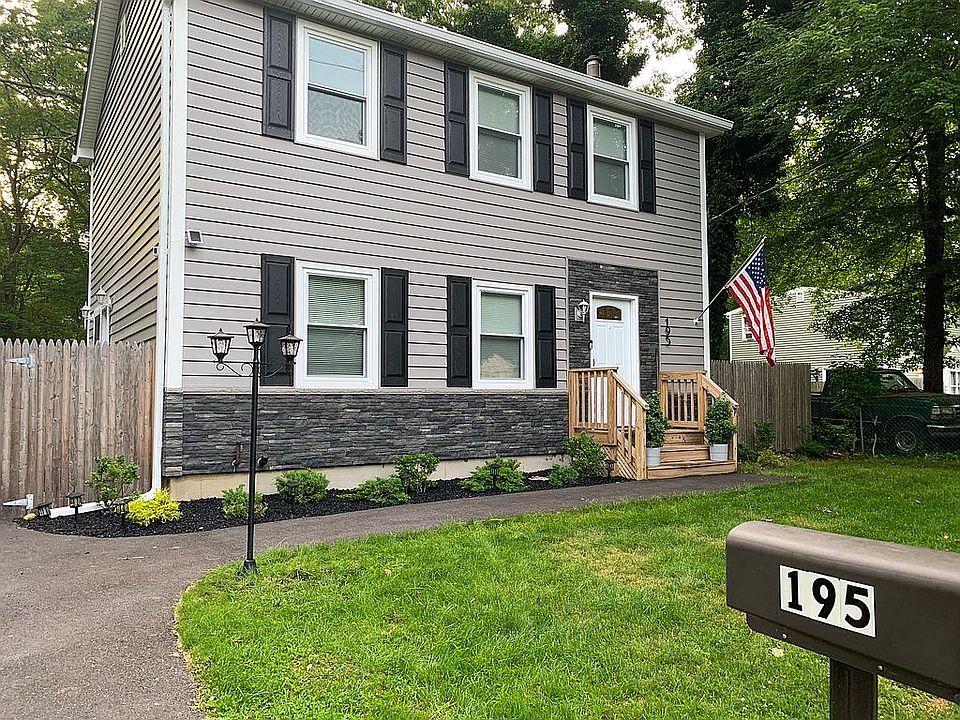 1st image of 195 Washington Dr