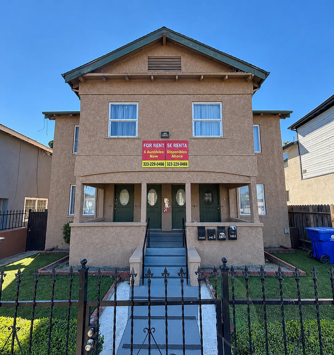 2 bed, 950 sqft, $2,900 — Photo 1
