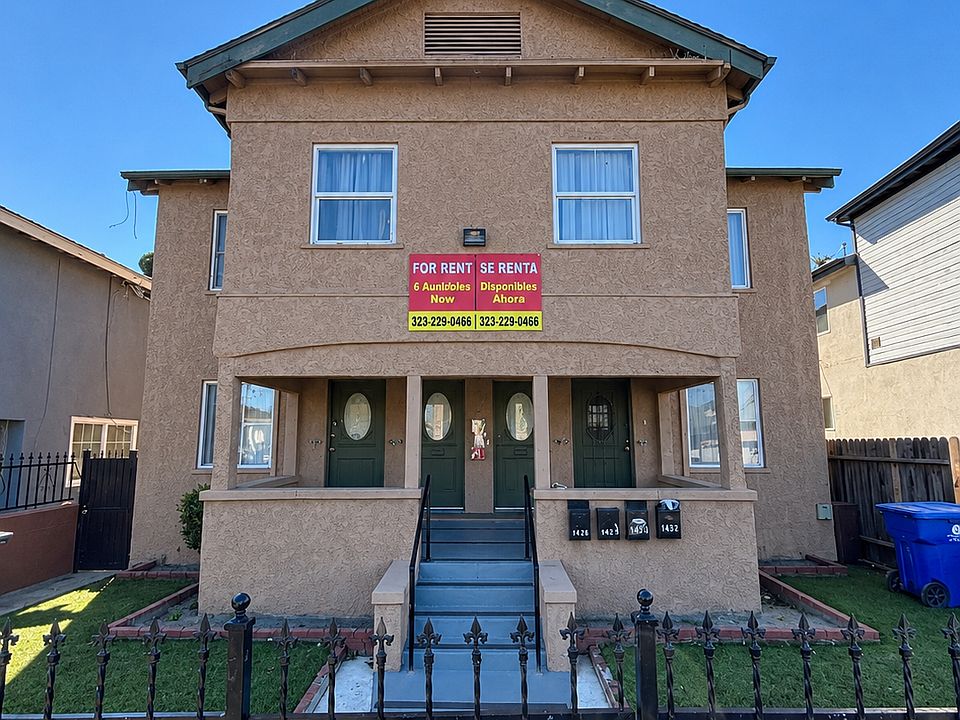 1st image of 210 W 60th St