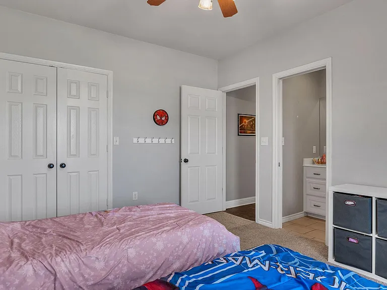 350 Julius Davis Ln — Photo 18