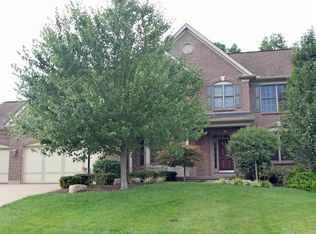 1084 Stream Ridge Ln, Cincinnati, OH 45255