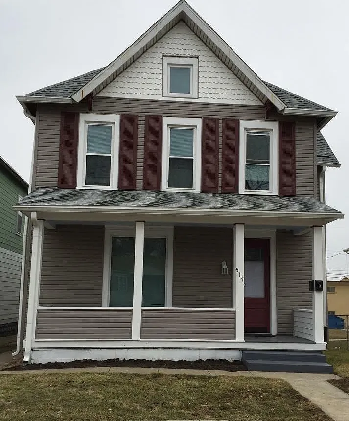 9 bed, 2000 sqft, $3,330 — Photo 1