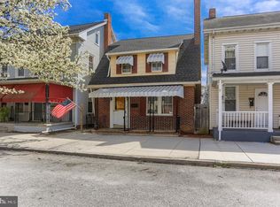 325 E Walnut St, Hanover, PA 17331