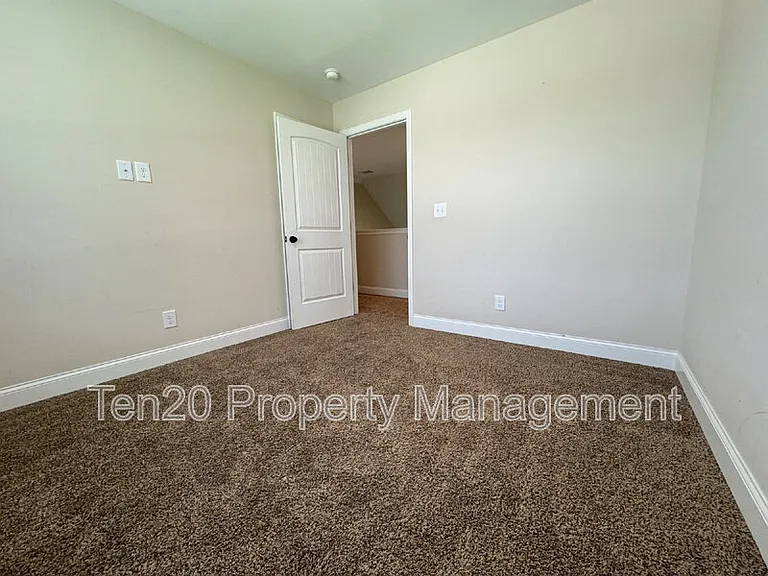 11 Hope St — Photo 18