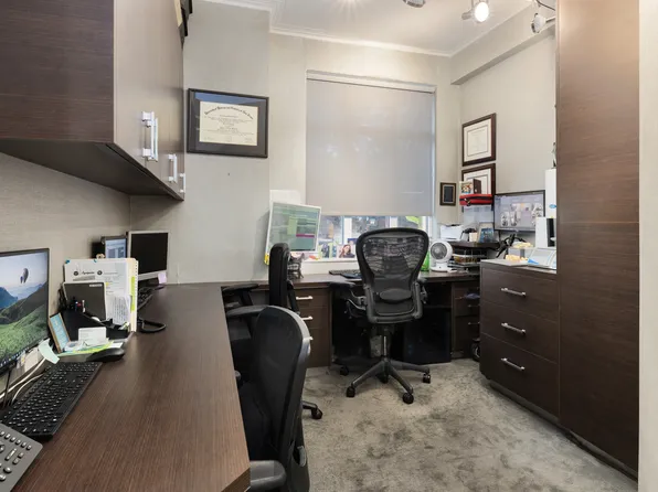 55 Central Park West image 7 of 7