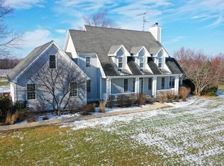 1853 Quail Hollow Rd, Steward, IL 60553