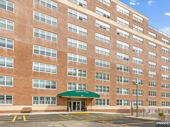 926 Bloomfield Ave, Glen Ridge, NJ 07028