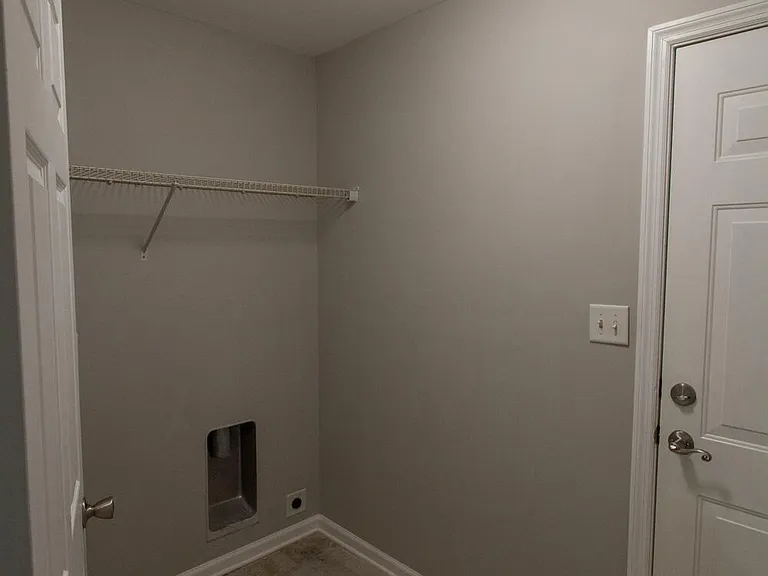 318 Vanderbilt Dr — Photo 26