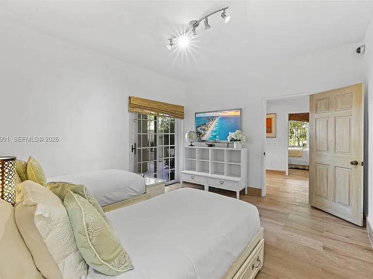 2211 Fisher Island Dr #3101 — Photo 37