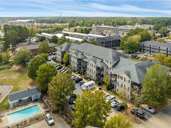 607 W Glenn Ave Unit 213, Auburn, AL 36832