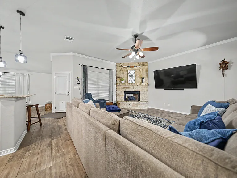 8413 Split Trail Cv — Photo 9