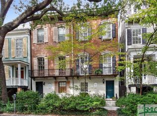 214 W Jones St, Savannah, GA 31401