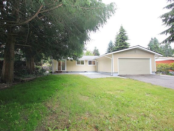 4th image of 9915 98th St SW