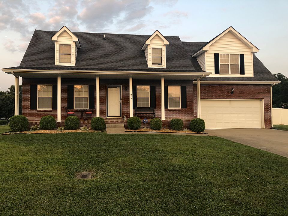 1st image of 1625 Cedar Springs Cir