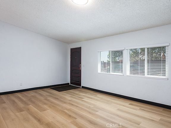 4th image of 26962 Nudgent St