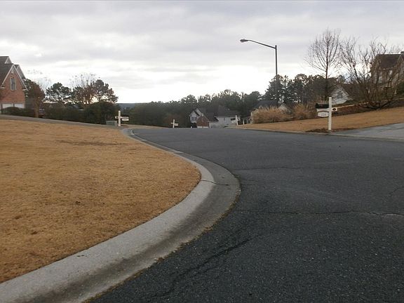 4th image of 233 Mountain View Dr