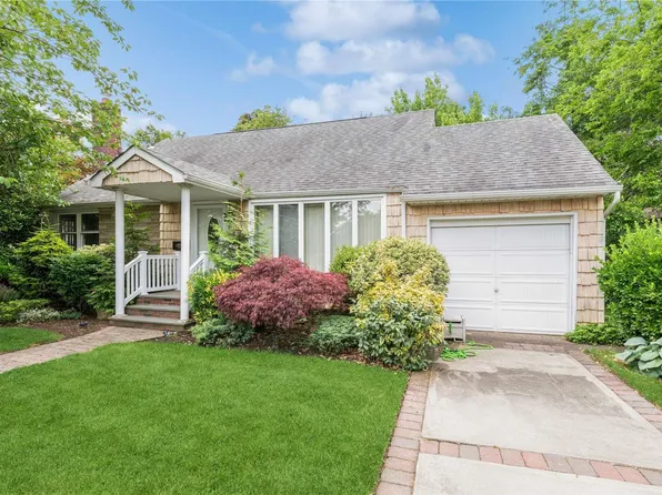 637 Knollwood Drive, West Hempstead, NY 11552