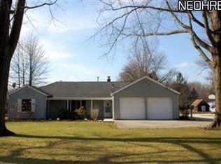 6360 Columbia Rd, Olmsted Township, OH 44138