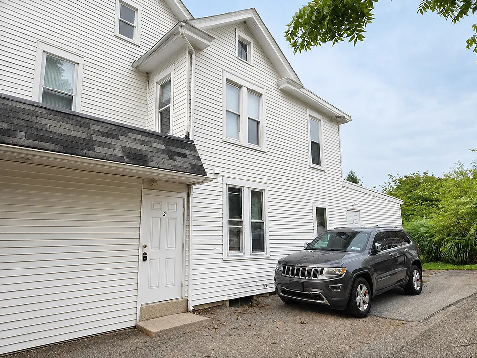 16A Manor Ave.