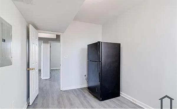 2 bed, $1,325 — Photo 2