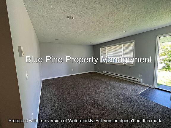 2nd image of 205 N Blossom Dr