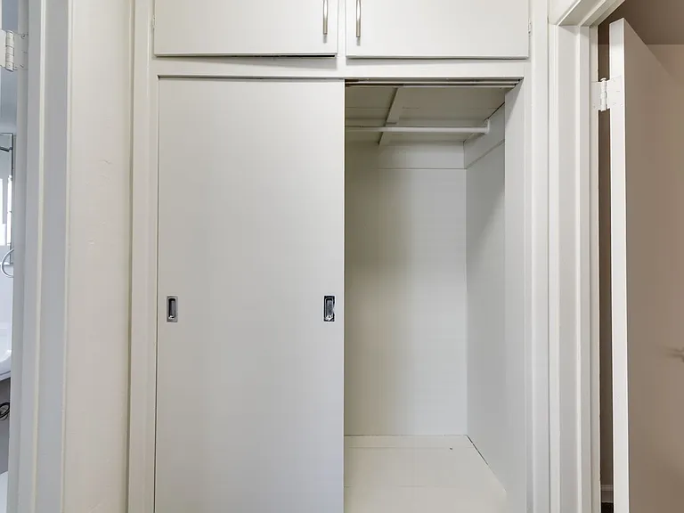 Antone Apartments — Photo 10
