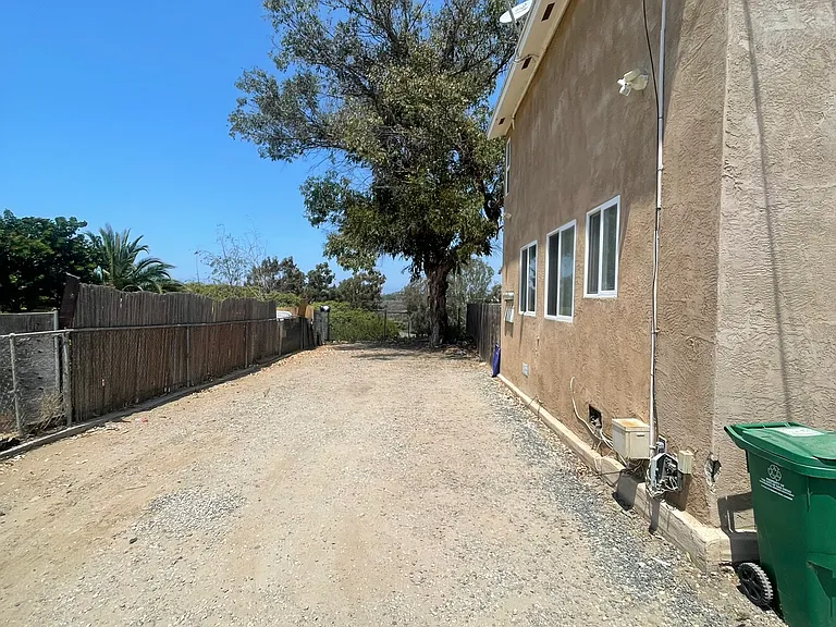 6604 Kelly St — Photo 2