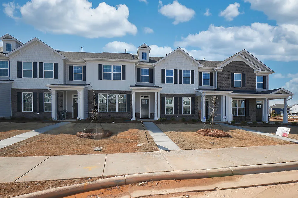 Building Photo - 2043 Harlequin Dr